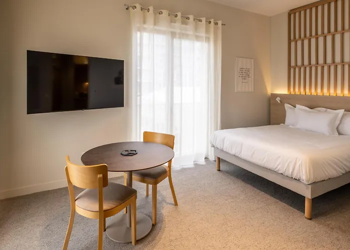 Le Pic Coliving Hotel *